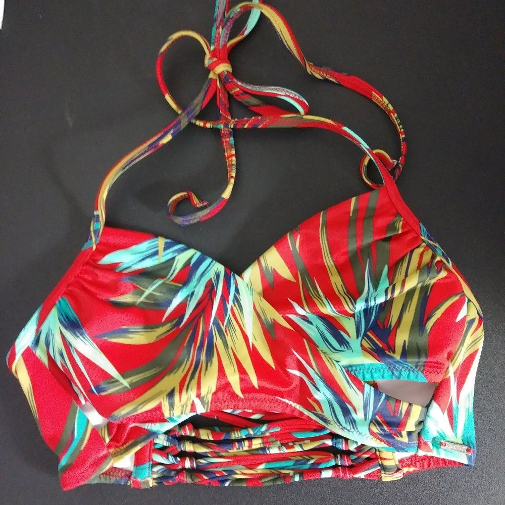 Pink bathing suit top size XS
